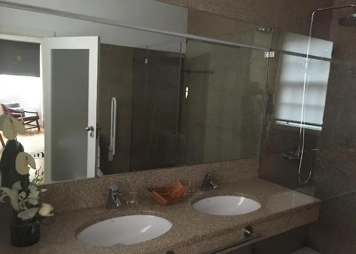 Solar Do Castelo - * 멜가코